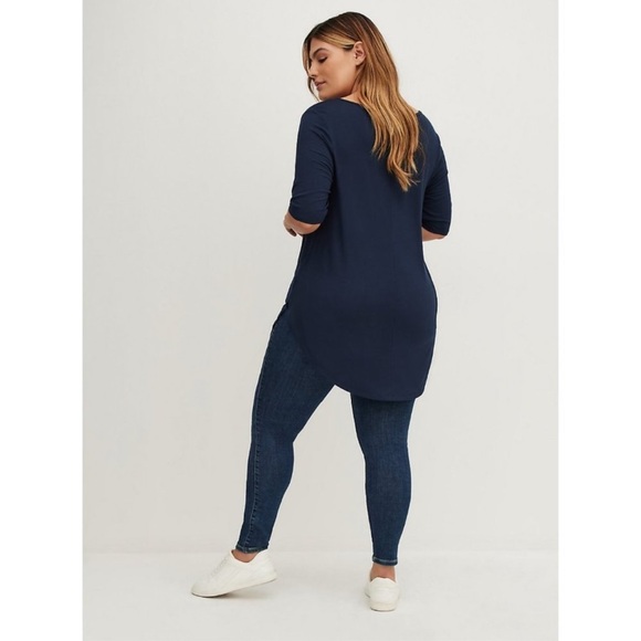 Torrid favorite tunic - Picture 2 of 5